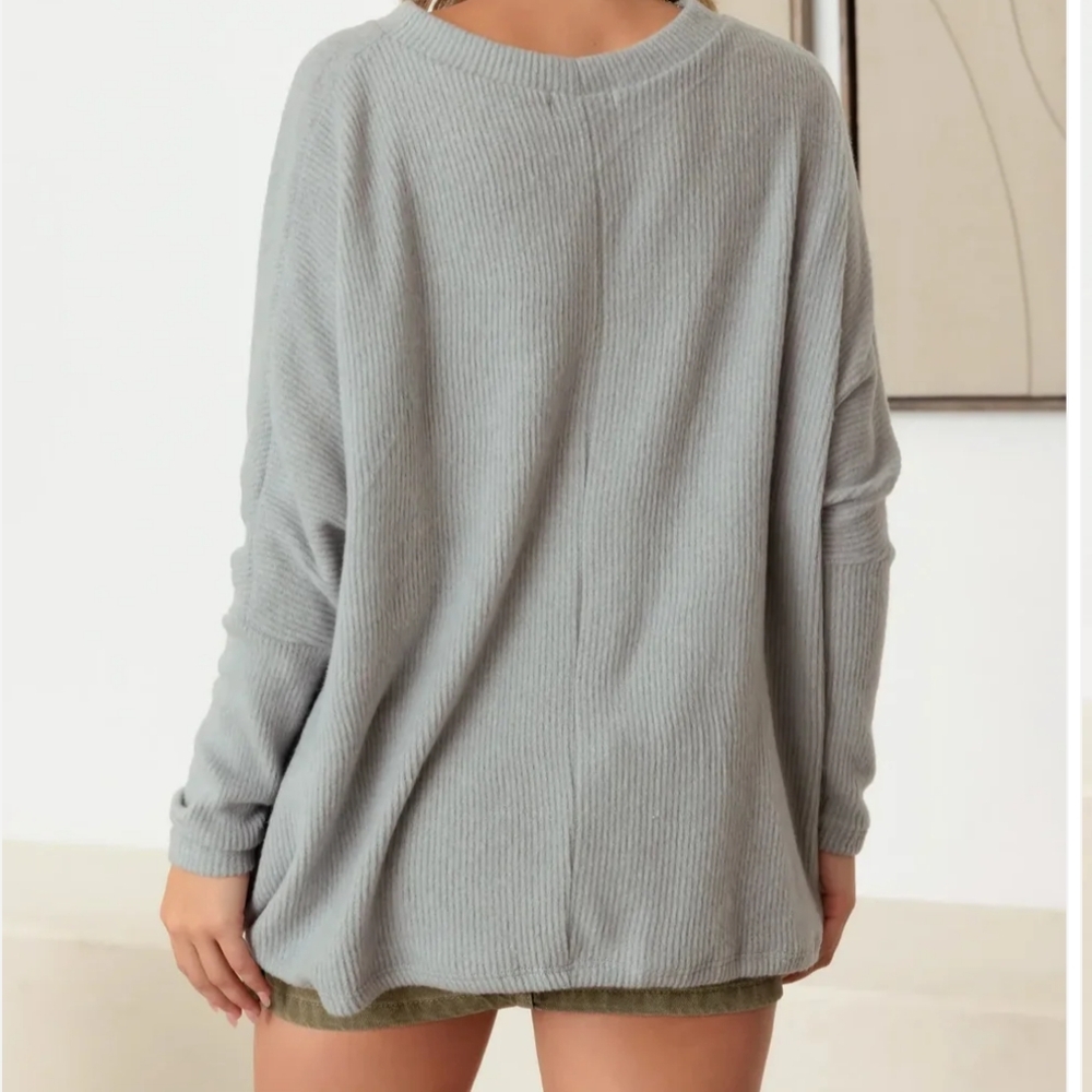Women's Gray Sweater - Picture 4 of 4